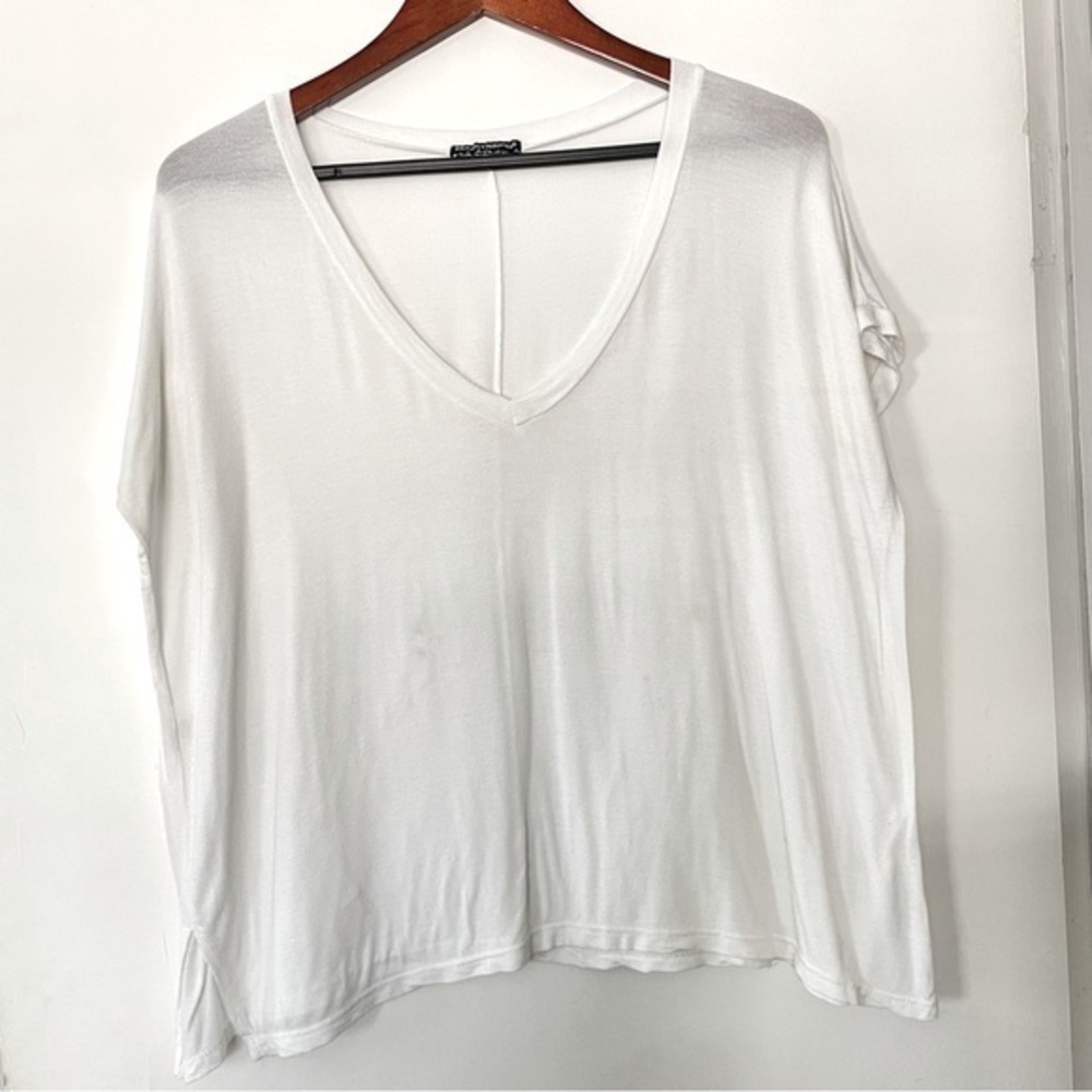 Brandy Melville white t-shirt one size
